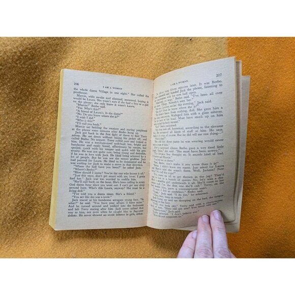 I am a Woman - In Love ANN BANNON 1959 First Edition PB Lesbian Vintage 1st Ed. - Picture 14 of 16